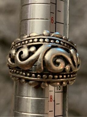 Vintage Sterling Scroll Thick Dome Ring 7 grams